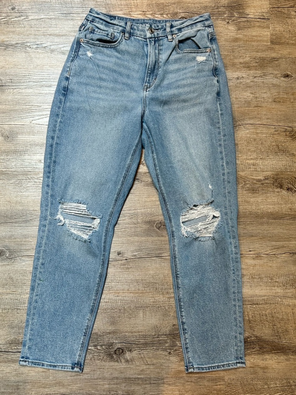 Distressed AE curvy mom Women's Jeans 6 regular stretch